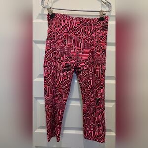 Women's Geometric Pink and Black Leggings